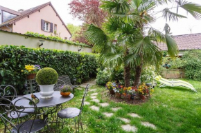 Studio avec jardin clos et wifi a Ville d'Avray a 1 km des pistes